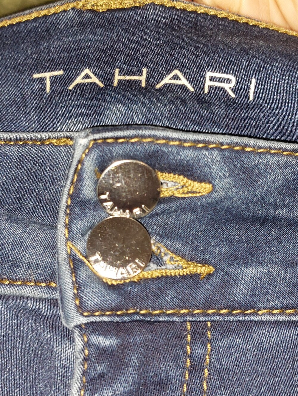 TAHARI Size 12 31 5 Pocket Cropped Jeans - Picture 6 of 7